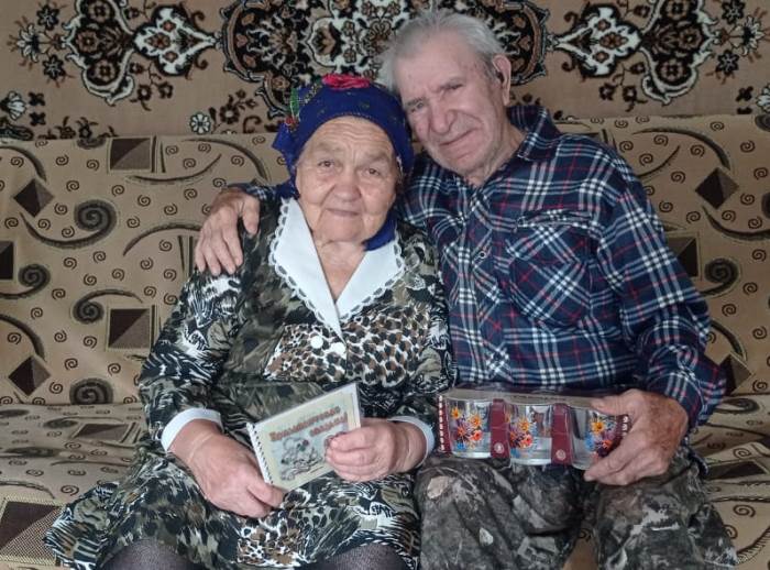 Супруги Котельниковы из села Орлов-Гай отметили бриллиантовую свадьбу